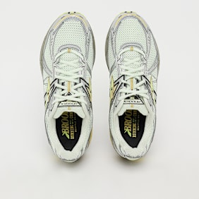 Brooks Adrenaline GTS 10 grün