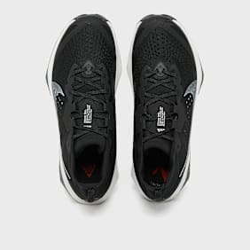 Nike   ACG Zegama schwarz