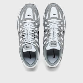 Nike   P-6000 grau
