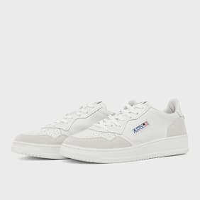 Autry Medalist Low Man white