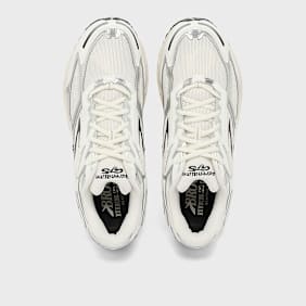 Brooks Adrenaline GTS 4 beige