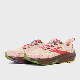 Brooks x Alex Zono Ghost Trail rosa