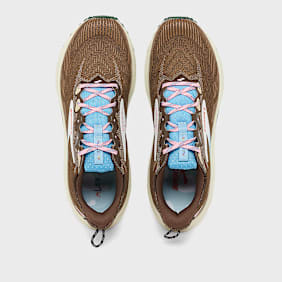 Brooks x Alex Zono Ghost Trail Braun