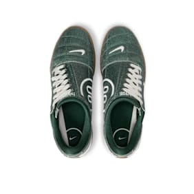 Nike   Wmns Total 90 III "Fir" groen