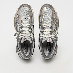 New Balance 1906 bruin