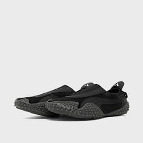 PUMA Wmns Mostro Move Venus zwart