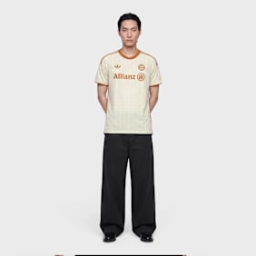 adidas Originals x FC Bayern Munich x MCM Jersey beige