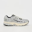 Nike Wmns Zoom Vomero 5 silver 98124 2