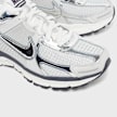 Nike   Wmns Zoom Vomero 5 "Metallic Silver" grijs 78498 6