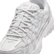 Nike   Wmns P-6000 SE weiß 91918 8