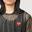 Comme des Garcons Play T-Shirt Red Emblem Mesh Red Heart zwart 96053 3