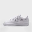 Nike Wmns Air Force 1 '07 Lv8 "Rivet Swoosh" weiß 102001 3