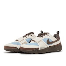 Nike x Travis Scott Zoom Field Jaxx "Leche Blue" bruin