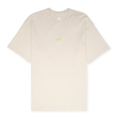 Nike Sportswear Premium Essentials T-Shirt beige