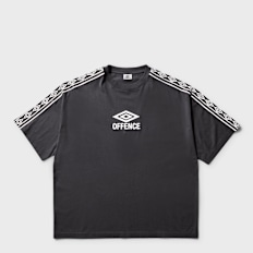 Umbro by Slam Jam Offence Defence Tape Tee schwarz