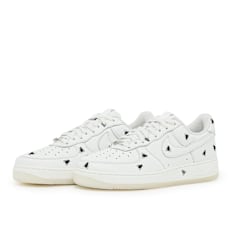 Nike Air Force 1 Retro Low "Houseflies" weiß