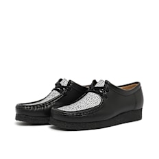Clarks x Maha Wallabee zwart