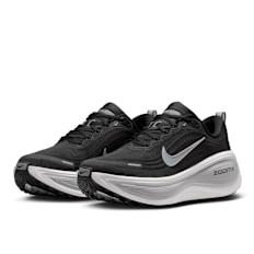 Nike Vomero Plus schwarz