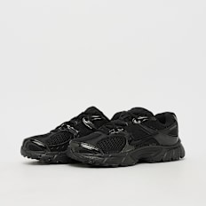 Nike   V5 RNR (Runner) zwart