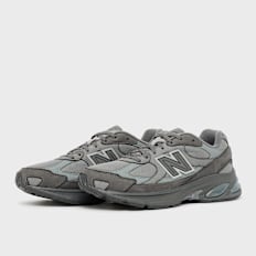 Comme des Garcons Homme x New Balance grau