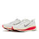 Nike Nike Vomero 18 black/summit white-coconut milk grau 86501 1