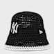 New Era Female Knitted Bucket noir 99267 1