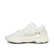 adidas Originals Wmns Yeezy Boost 700 "Analog" beige 53703 3