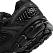 Nike   Wmns Zoom Vomero 5 SP "Triple Black" zwart 78180 8