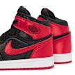 Jordan Air Jordan 1 High OG (PS) "Satin Bred" noir 80038 5