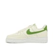 Nike Wmns Air Force 1 '07 "Coconut Milk Green" geel 81631 3