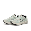 Nike Wmns Zoom Vomero 5 "Light Silver Chrome" green 83295 1
