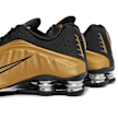 Nike Shox R4 "Metallic Gold" zwart 87871 5