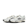 New Balance Wmns 204L (U204LSWD) silver 85881 1