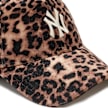 New Era Female Leo Velour 9Forty® new york yankees beige 92939 4
