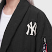 New Era x Alpha Industries Wmns Jacket Neyyan black 99380 4