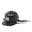 New Era IMG Faux Fur Dogear 59fifty New York Yankees noir 92930 1