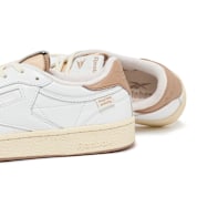 Kaufe Reebok x solebox Wmns Club C 85 Vintage in weiß | 100244972