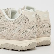 Buy New Balance Wmns 204L (U204L2SZ) in beige | U204L2SZ | solebox