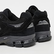 Buy New Balance 2002 Gore-Tex (U20023MB) in black | U20023MB | solebox