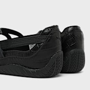 Buy PUMA Wmns Speedcat Ballet Croc in black | 405327 01 | solebox