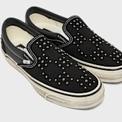 Buy Vans LX Classic Slip-On 98 Pearlized in black | VN000D9PBKA1