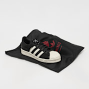 靴  x Willy Chavarria Superstar Buy adidas Originals x Willy Chavarria Superstar in black | KJ2029