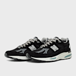 Buy New Balance 991v2 (U991BK2) in black | U991BK2 | solebox