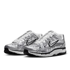 Nike P-6000 "Metallic Silver Sail" grau