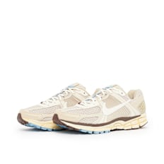 Nike Wmns Zoom Vomero 5 "Oatmeal" beige