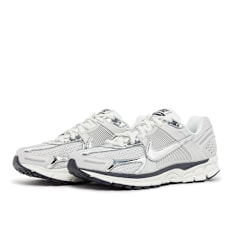 Nike   Zoom Vomero 5 "Metallic Silver" grijs