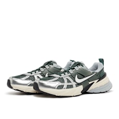 Nike V2K Run grün