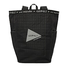 Gramicci x And Wander Multi Patchwork 2Way Pack noir