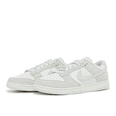 Nike Dunk Low "Suede Photon Dust" grau