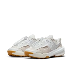 Nike Wmns Zegamadome SP x Sacai weiß